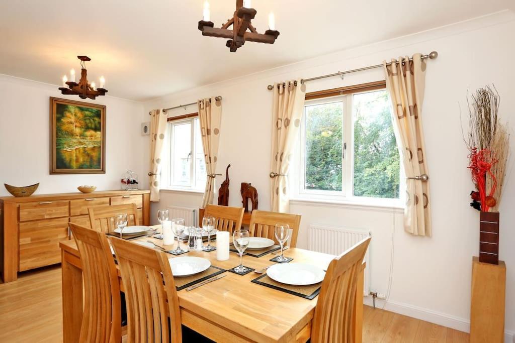 Spacious 4 Bedroom Townhouse Near Scenic Beach & City Centre Aberdeen Luaran gambar